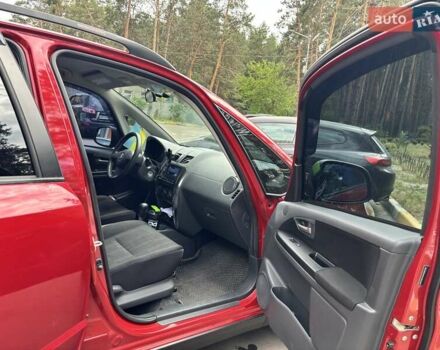 Червоний Сузукі СХ4, об'ємом двигуна 2 л та пробігом 300 тис. км за 10000 $, фото 1 на Automoto.ua