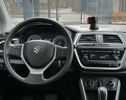 Красный Сузуки СХ4, объемом двигателя 1.59 л и пробегом 28 тыс. км за 17399 $, фото 42 на Automoto.ua