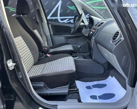 Сузуки СХ4 2012 в Киеве на Automoto.ua Сузуки СХ4, объемом двигателя 0 л и пробегом 140 тыс. км за 7999 $, фото 7 на Automoto.ua