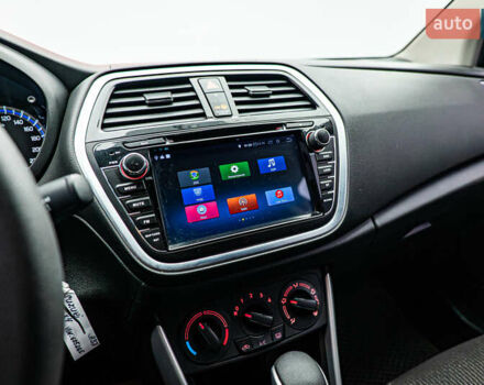 Сузукі СХ4, об'ємом двигуна 1.6 л та пробігом 90 тис. км за 16159 $, фото 13 на Automoto.ua