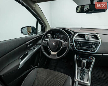Сузуки СХ4, объемом двигателя 1.6 л и пробегом 128 тыс. км за 16464 $, фото 10 на Automoto.ua