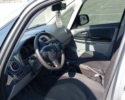 Серый Сузуки СХ4, объемом двигателя 1.6 л и пробегом 300 тыс. км за 5700 $, фото 15 на Automoto.ua