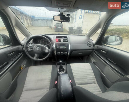 Сірий Сузукі СХ4, об'ємом двигуна 1.59 л та пробігом 280 тис. км за 4999 $, фото 8 на Automoto.ua