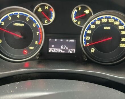 Серый Сузуки СХ4, объемом двигателя 1.6 л и пробегом 243 тыс. км за 7000 $, фото 5 на Automoto.ua