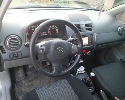 Серый Сузуки СХ4, объемом двигателя 2 л и пробегом 395 тыс. км за 6950 $, фото 5 на Automoto.ua