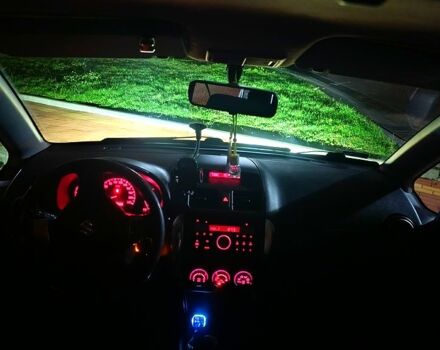 Серый Сузуки СХ4, объемом двигателя 1.9 л и пробегом 270 тыс. км за 4500 $, фото 12 на Automoto.ua