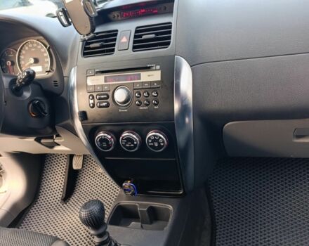 Серый Сузуки СХ4, объемом двигателя 0 л и пробегом 270 тыс. км за 4500 $, фото 4 на Automoto.ua