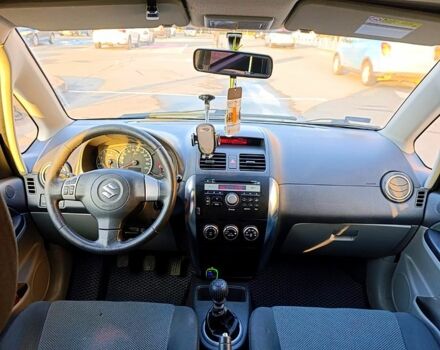 Серый Сузуки СХ4, объемом двигателя 1.9 л и пробегом 270 тыс. км за 4500 $, фото 5 на Automoto.ua