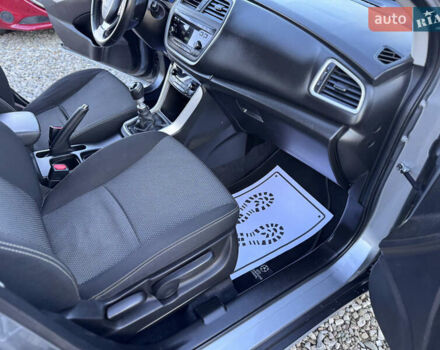 Серый Сузуки СХ4, объемом двигателя 1.6 л и пробегом 248 тыс. км за 9600 $, фото 45 на Automoto.ua