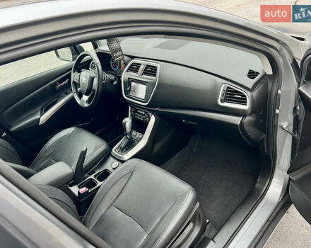 Сузуки СХ4 2014 в Житомире на Automoto.ua Серый Сузуки СХ4, объемом двигателя 1.59 л и пробегом 125 тыс. км за 14500 $, фото 32 на Automoto.ua