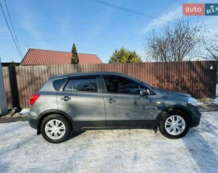 Серый Сузуки СХ4, объемом двигателя 1.59 л и пробегом 70 тыс. км за 15450 $, фото 3 на Automoto.ua