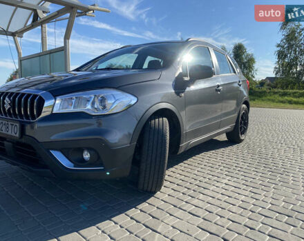 Серый Сузуки СХ4, объемом двигателя 1.59 л и пробегом 128 тыс. км за 13600 $, фото 2 на Automoto.ua