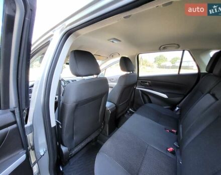 Серый Сузуки СХ4, объемом двигателя 1.59 л и пробегом 6 тыс. км за 22000 $, фото 5 на Automoto.ua