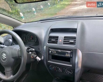 Сірий Сузукі СХ4, об'ємом двигуна 1.6 л та пробігом 183 тис. км за 4650 $, фото 1 на Automoto.ua