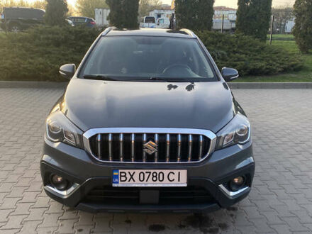 Сузуки СХ4 2017 в Хмельницком на Automoto.ua Серый Сузуки СХ4, объемом двигателя 1.59 л и пробегом 93 тыс. км за 16000 $, фото 1 на Automoto.ua
