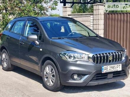 Сузукі СХ4 2017 у Дніпро (Дніпропетровську) на Automoto.ua Сірий Сузукі СХ4, об'ємом двигуна 1.6 л та пробігом 46 тис. км за 16800 $, фото 1 на Automoto.ua