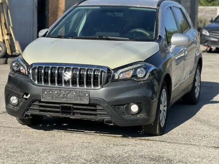 Сузуки СХ4 2021 в Остоге на Automoto.ua Серый Сузуки СХ4, объемом двигателя 1.59 л и пробегом 71 тыс. км за 8150 $, фото 1 на Automoto.ua