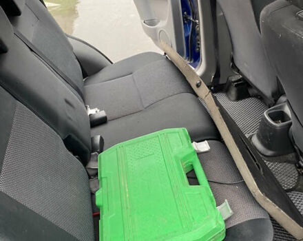 Синий Сузуки СХ4, объемом двигателя 1.59 л и пробегом 286 тыс. км за 4999 $, фото 8 на Automoto.ua