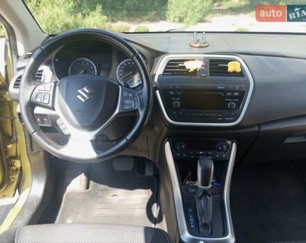 Зеленый Сузуки СХ4, объемом двигателя 1.59 л и пробегом 86 тыс. км за 11500 $, фото 2 на Automoto.ua