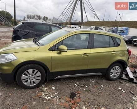 Сузуки СХ4 2015 в Киеве на Automoto.ua Зеленый Сузуки СХ4, объемом двигателя 1.6 л и пробегом 90 тыс. км за 9700 $, фото 4 на Automoto.ua