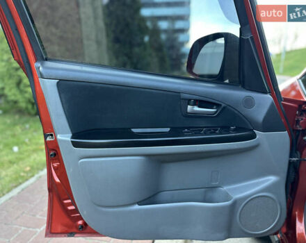 Помаранчевий Сузукі СХ4, об'ємом двигуна 1.6 л та пробігом 202 тис. км за 7200 $, фото 23 на Automoto.ua