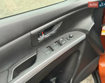 Помаранчевий Сузукі СХ4, об'ємом двигуна 1.37 л та пробігом 62 тис. км за 18900 $, фото 14 на Automoto.ua