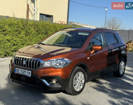 Сузуки СХ4 2017 в Виннице на Automoto.ua Оранжевый Сузуки СХ4, объемом двигателя 1.6 л и пробегом 45 тыс. км за 14750 $, фото 4 на Automoto.ua