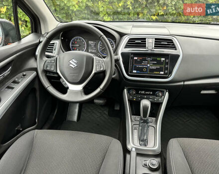 Помаранчевий Сузукі СХ4, об'ємом двигуна 1.37 л та пробігом 62 тис. км за 18900 $, фото 24 на Automoto.ua