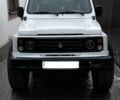 Білий Сузукі Самурай, об'ємом двигуна 1.3 л та пробігом 100 тис. км за 6500 $, фото 1 на Automoto.ua
