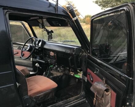 Чорний Сузукі Самурай, об'ємом двигуна 0 л та пробігом 13 тис. км за 5500 $, фото 10 на Automoto.ua