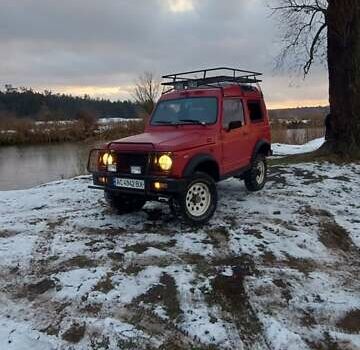 Красный Сузуки Самурай, объемом двигателя 1.33 л и пробегом 137 тыс. км за 5500 $, фото 12 на Automoto.ua