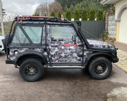 Красный Сузуки Самурай, объемом двигателя 1.3 л и пробегом 109 тыс. км за 7900 $, фото 3 на Automoto.ua