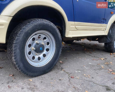 Синий Сузуки Самурай, объемом двигателя 1.9 л и пробегом 285 тыс. км за 8000 $, фото 1 на Automoto.ua