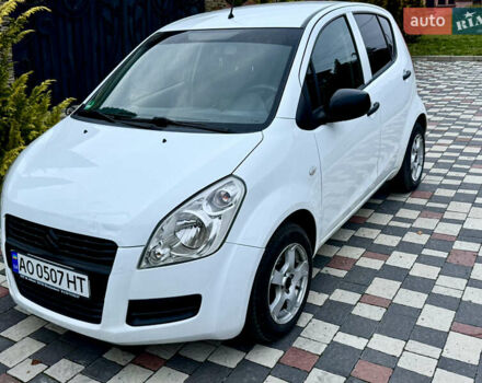 Белый Сузуки Сплеш, объемом двигателя 1 л и пробегом 188 тыс. км за 4399 $, фото 3 на Automoto.ua