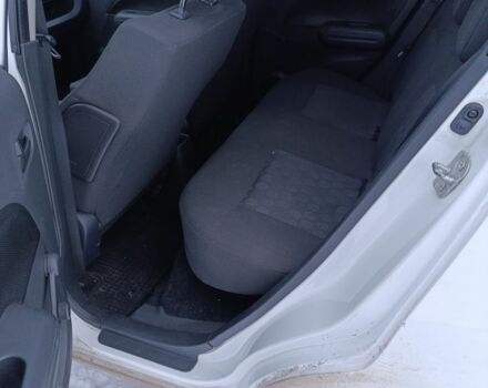 Білий Сузукі Сплеш, об'ємом двигуна 1 л та пробігом 123 тис. км за 3999 $, фото 2 на Automoto.ua