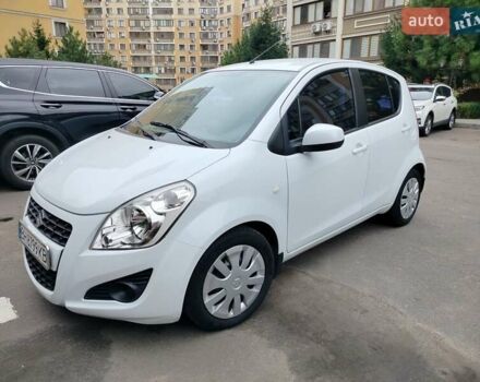 Сузуки Сплеш 2014 в Одессе на Automoto.ua Белый Сузуки Сплеш, объемом двигателя 1.24 л и пробегом 55 тыс. км за 7800 $, фото 1 на Automoto.ua