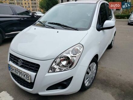Сузуки Сплеш 2014 в Одессе на Automoto.ua Белый Сузуки Сплеш, объемом двигателя 1.24 л и пробегом 55 тыс. км за 7800 $, фото 1 на Automoto.ua