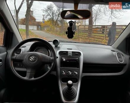 Червоний Сузукі Сплеш, об'ємом двигуна 1 л та пробігом 224 тис. км за 4990 $, фото 24 на Automoto.ua