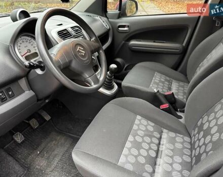 Червоний Сузукі Сплеш, об'ємом двигуна 1 л та пробігом 224 тис. км за 4990 $, фото 25 на Automoto.ua