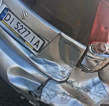 Сузуки Сплеш, объемом двигателя 1 л и пробегом 178 тыс. км за 2000 $, фото 3 на Automoto.ua