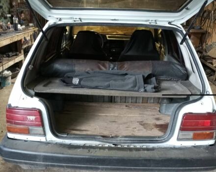 Сузуки Свифт 1988 в Коломые на Automoto.ua Белый Сузуки Свифт, объемом двигателя 1 л и пробегом 123 тыс. км за 1000 $, фото 5 на Automoto.ua