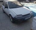 Білий Сузукі Свифт, об'ємом двигуна 1.3 л та пробігом 220 тис. км за 550 $, фото 1 на Automoto.ua