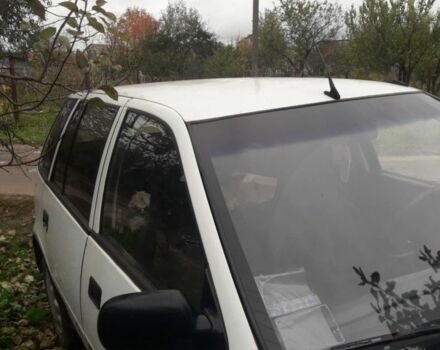 Сузукі Свифт 1995 у Городне на Automoto.ua Білий Сузукі Свифт, об'ємом двигуна 1 л та пробігом 100 тис. км за 850 $, фото 2 на Automoto.ua