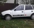 Белый Сузуки Свифт, объемом двигателя 1 л и пробегом 100 тыс. км за 850 $, фото 1 на Automoto.ua