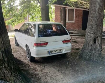 Белый Сузуки Свифт, объемом двигателя 1.3 л и пробегом 400 тыс. км за 1550 $, фото 2 на Automoto.ua