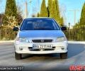 Белый Сузуки Свифт, объемом двигателя 1.3 л и пробегом 187 тыс. км за 2550 $, фото 1 на Automoto.ua