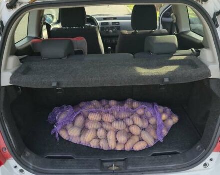 Білий Сузукі Свифт, об'ємом двигуна 1.33 л та пробігом 134 тис. км за 4200 $, фото 7 на Automoto.ua