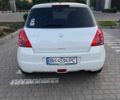 Белый Сузуки Свифт, объемом двигателя 1.5 л и пробегом 230 тыс. км за 5700 $, фото 3 на Automoto.ua