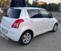 Белый Сузуки Свифт, объемом двигателя 1.5 л и пробегом 230 тыс. км за 5700 $, фото 1 на Automoto.ua