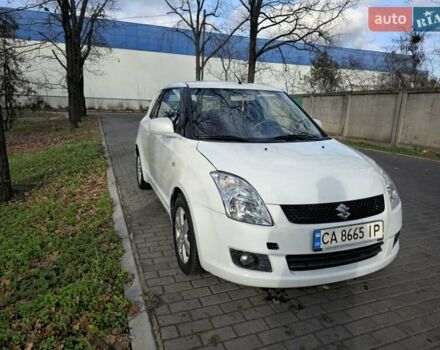 Білий Сузукі Свифт, об'ємом двигуна 1.33 л та пробігом 134 тис. км за 4200 $, фото 4 на Automoto.ua